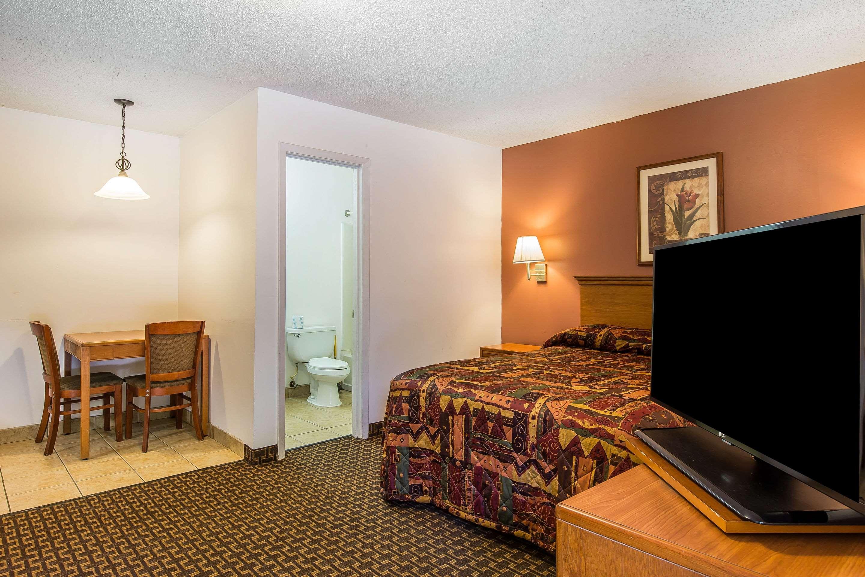 Suburban Studios Abercorn Savannah Exteriér fotografie