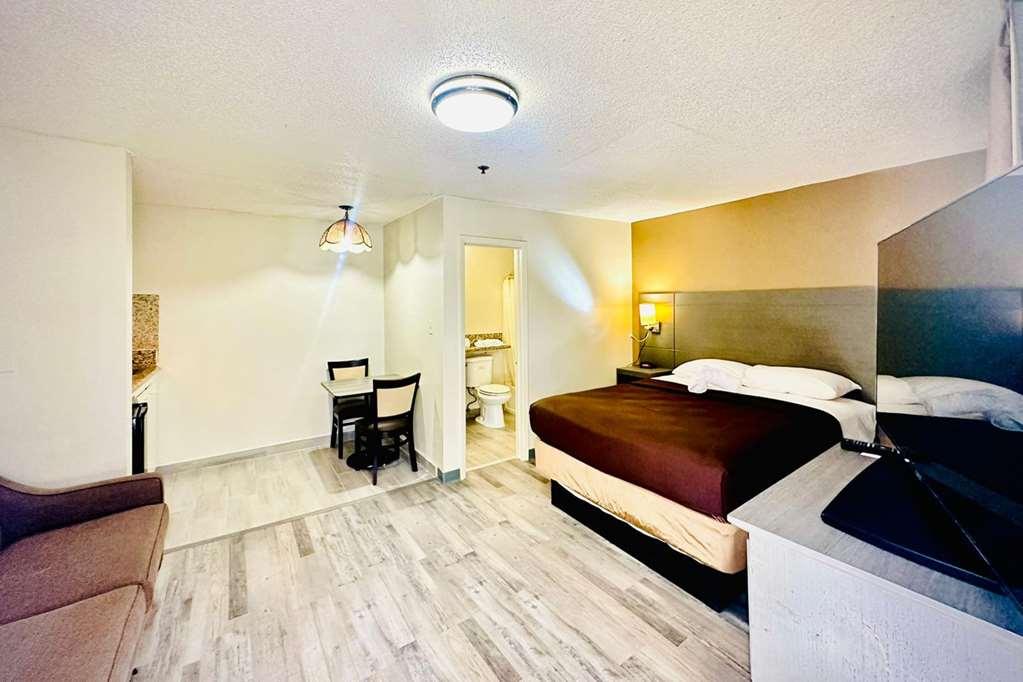 Suburban Studios Abercorn Savannah Pokoj fotografie